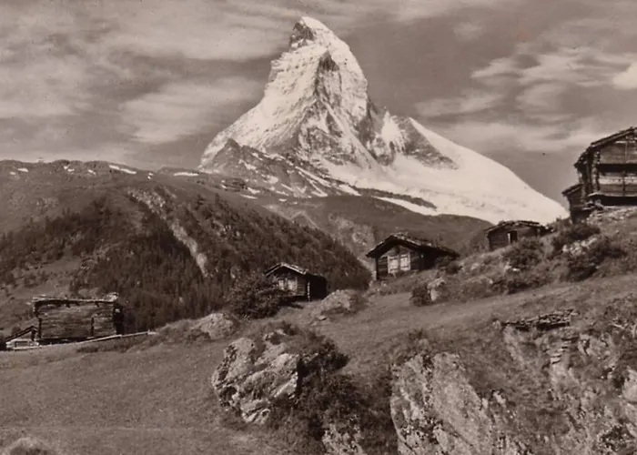 Coral Und Zermatter Stadel *